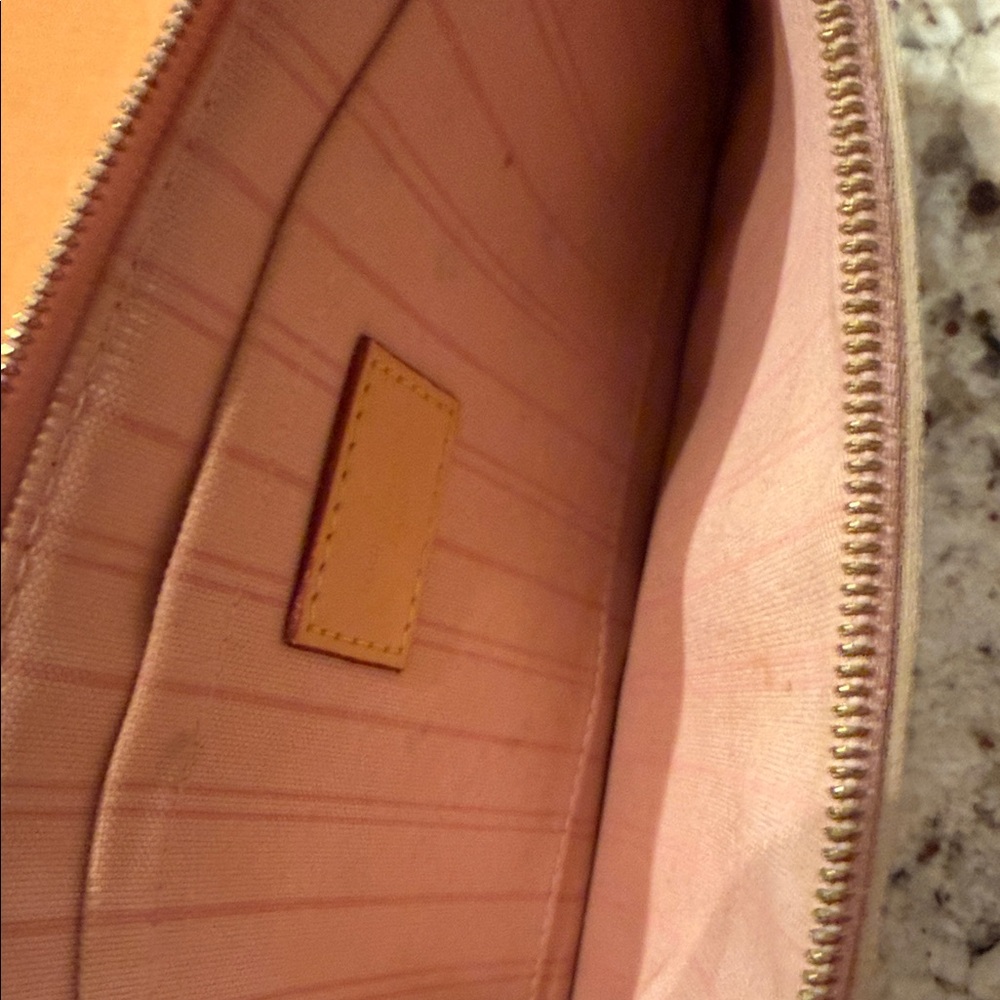 Louis Vuitton Damier Azur Neverfull Pouch - Picture 5 of 8